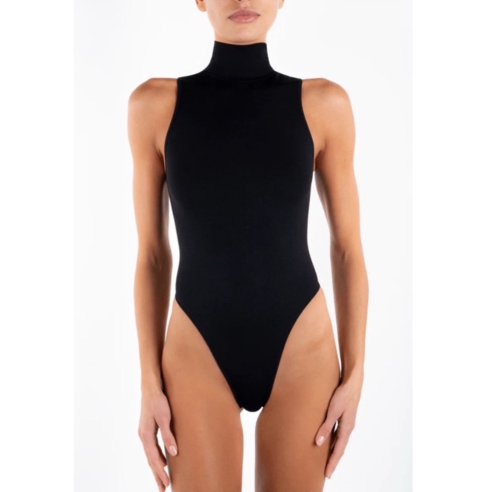 NWT ETERNE SLEEVELESS TURTLENECK BODYSUIT BLACK M/L - Picture 3 of 9